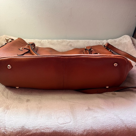 Leather tote bag by Kattee - Picture 3 of 10